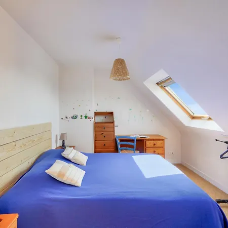 Vue ! A 200m De La Plage, Maison Pour 9 * Plovan